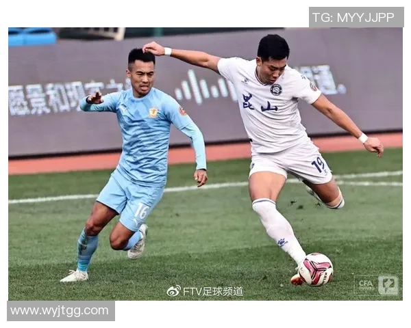 上海足球队强势领跑联赛积分榜98分展现冠军实力